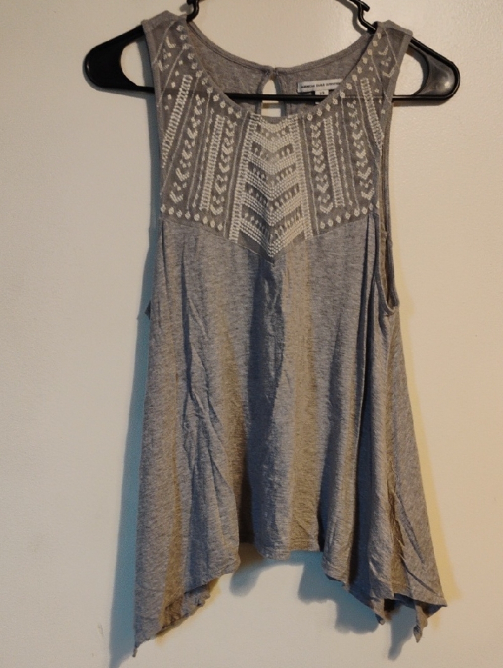American Eagle Gray Crochet Yoke Top Handkerchief Hem Boho Size Large - Picture 5 of 6